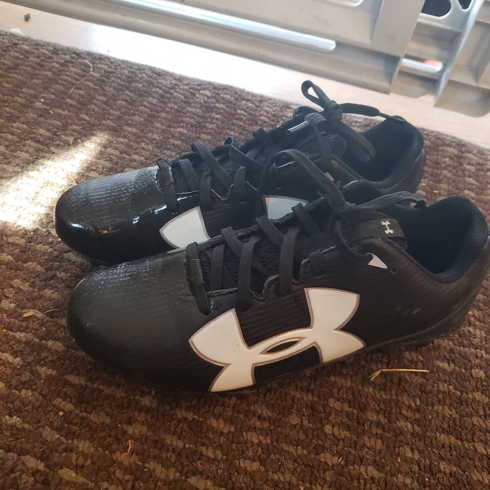 Size 4 football cleats